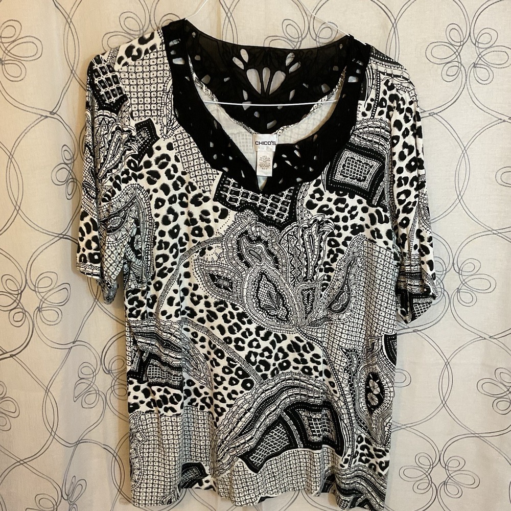Women's Chicos Black White Eyelet Lace Trim Top Knit Size 3 (XL)
